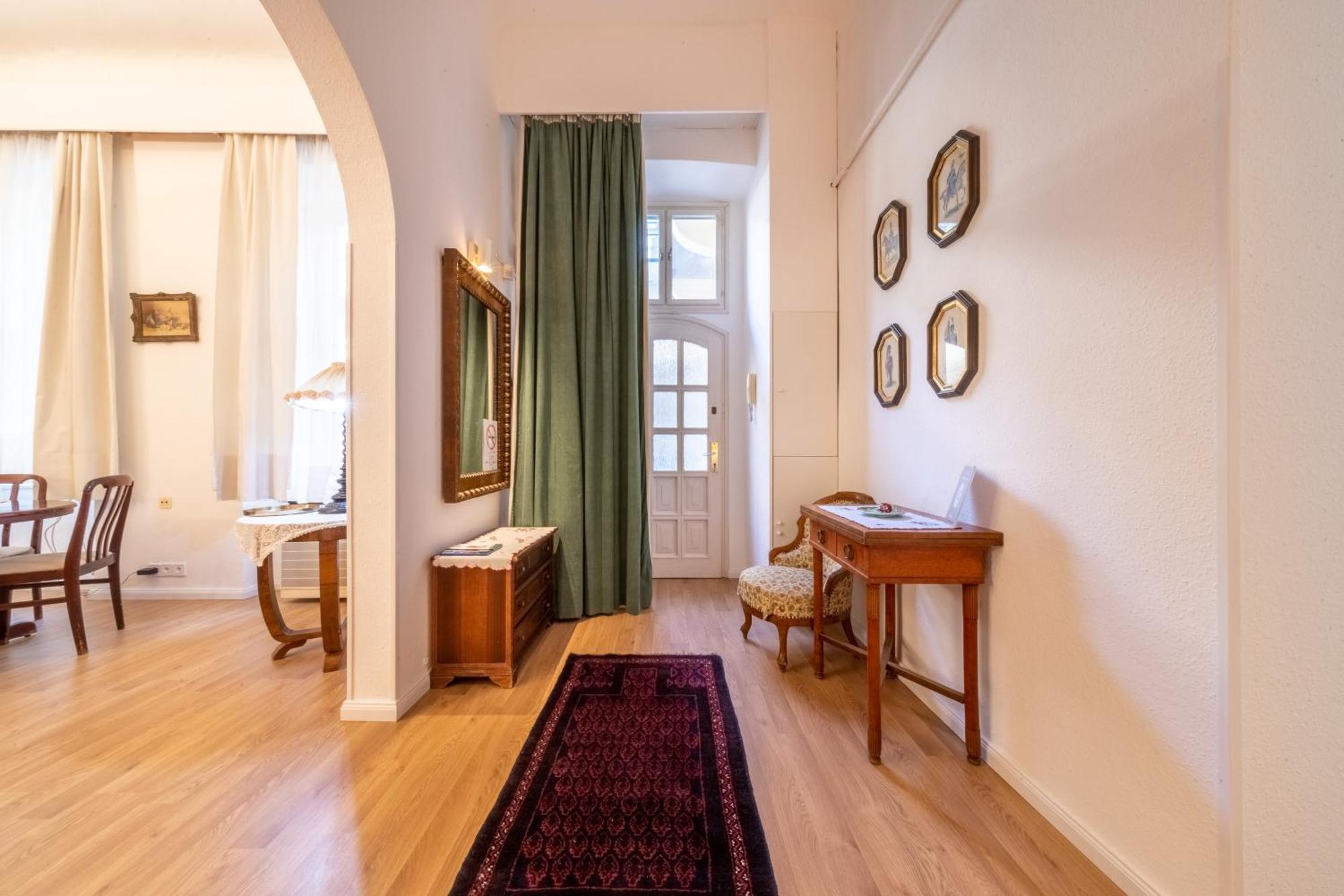 Hungarian Souvenir Apartment บูดาเปสต์ ภายนอก รูปภาพ
